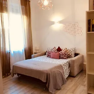 Joy House -central Near Metro Arco Della Pace Brera-entire Perfect For Work & Play, Nightlife With Ac & Fast Wifi Welcome To The Cool Joy House! Italia